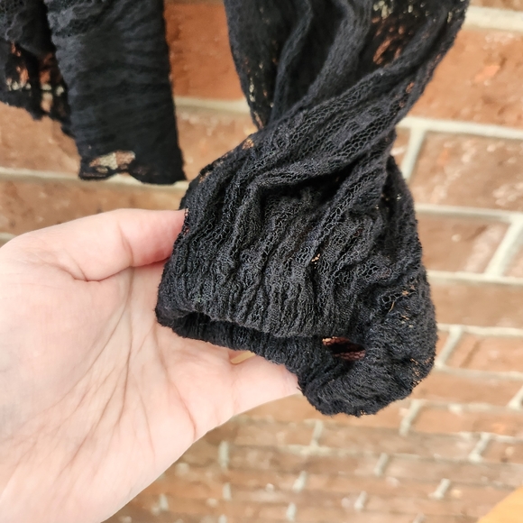 Free People Black Long Sleeve Flowy Low Cut Lace Top w/Bow - Picture 11 of 14